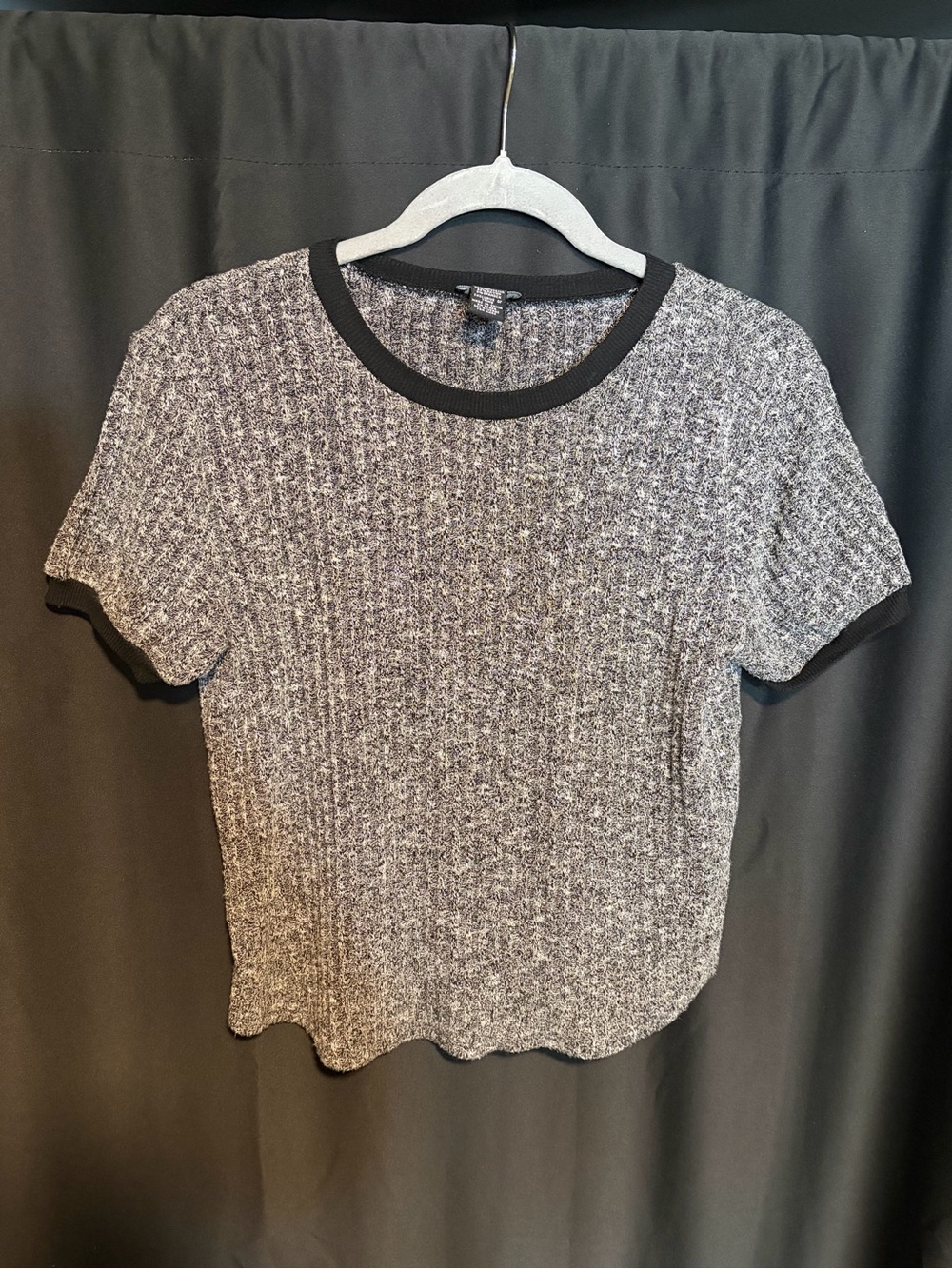 Rue21 Gray Short Sleeve Ribbed Knit Tee